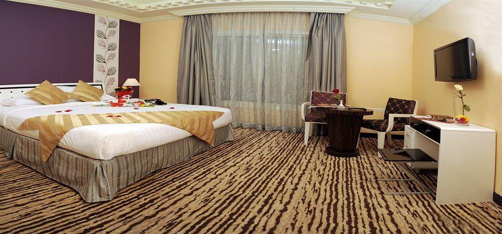 Al Waha Hotel Jiddah Esterno foto