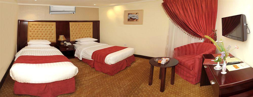 Al Waha Hotel Jiddah Esterno foto