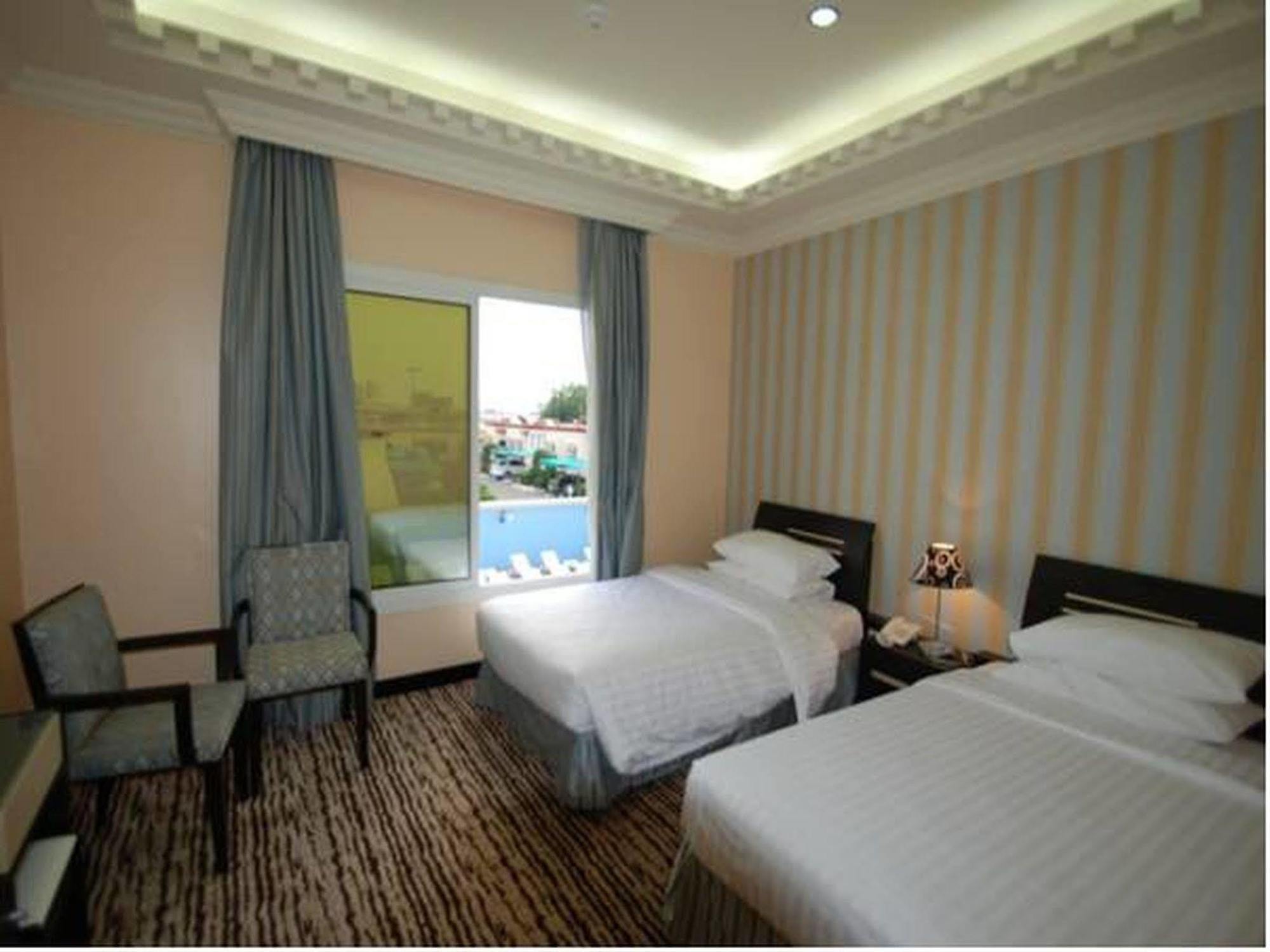 Al Waha Hotel Jiddah Esterno foto